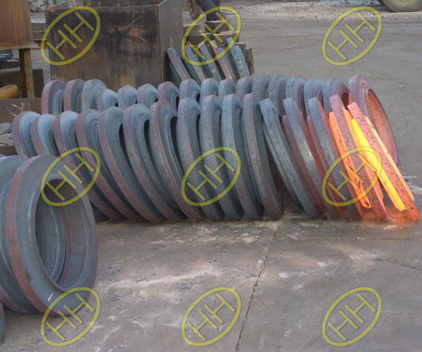 What is the forging process of pipeline products?