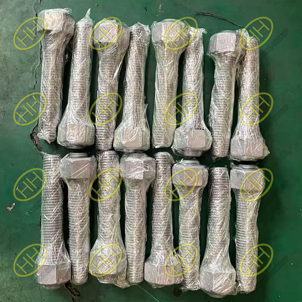 Hot-Dip Galvanized Stud Bolts and Heavy Hex Nuts Delivered to UK Client